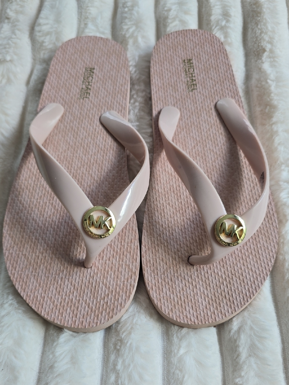 Michael Kors Pale Pink Patent Logo Flip Flop Sandals